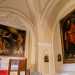 Sul lato destro invece si trovano il seicentesco quadro raffigurante San Paolo e uno con lAnnunciazione, entrambi provenienti dal vicino monastero di San Pietro 